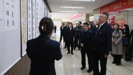 国家能源局甘肃监管办公室机关党委等参观伟德国际victor·1946源自集团廉洁文化作品展