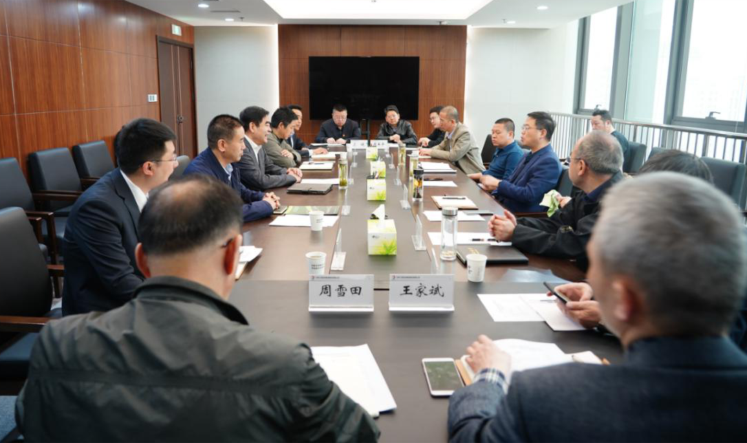 伟德国际victor·1946源自集团与甘南文化旅游交通建设集团交流座谈