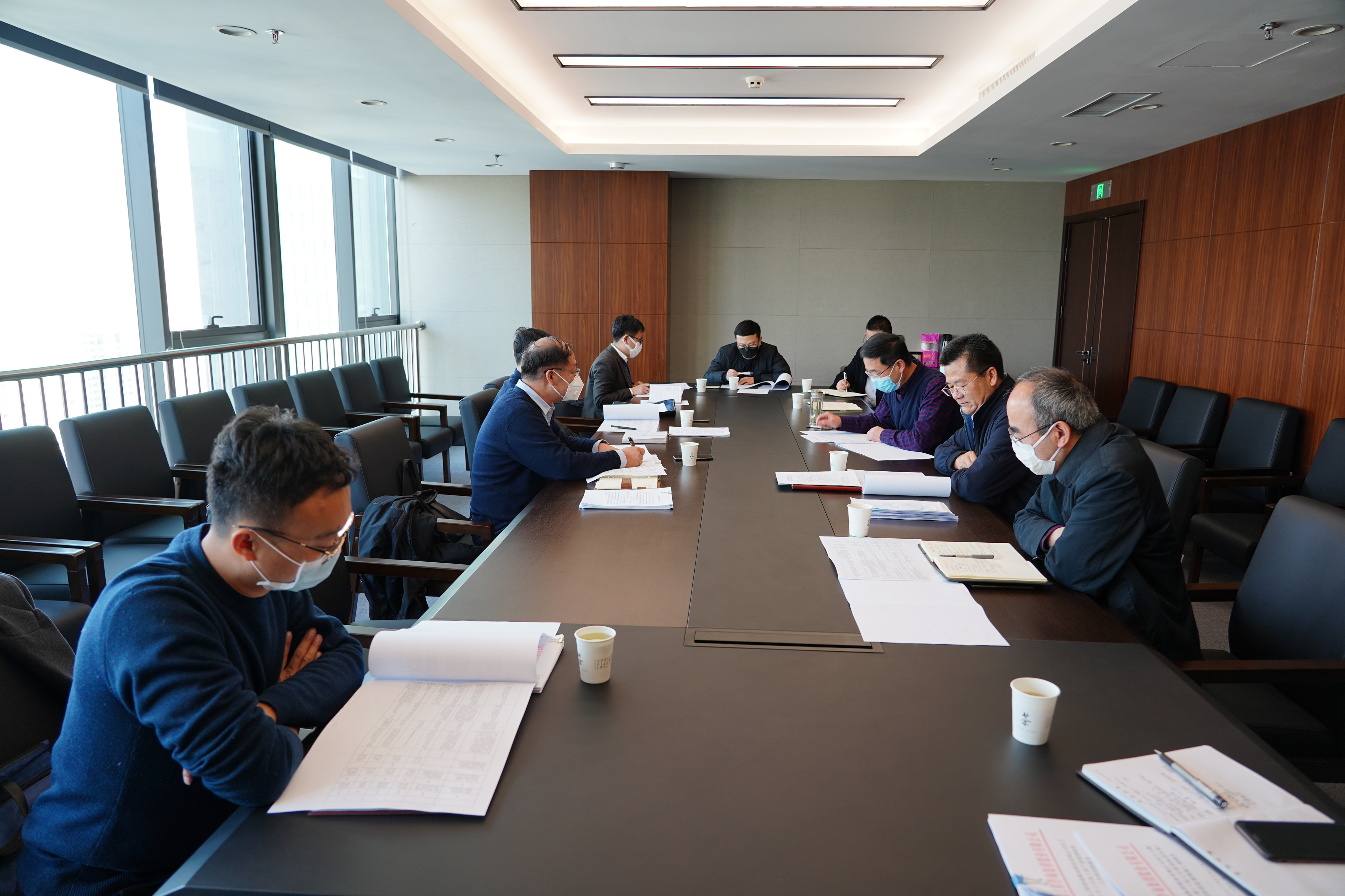 省政府国资委李勇副主任一行到<br/>伟德国际victor·1946源自集团调研督导工作